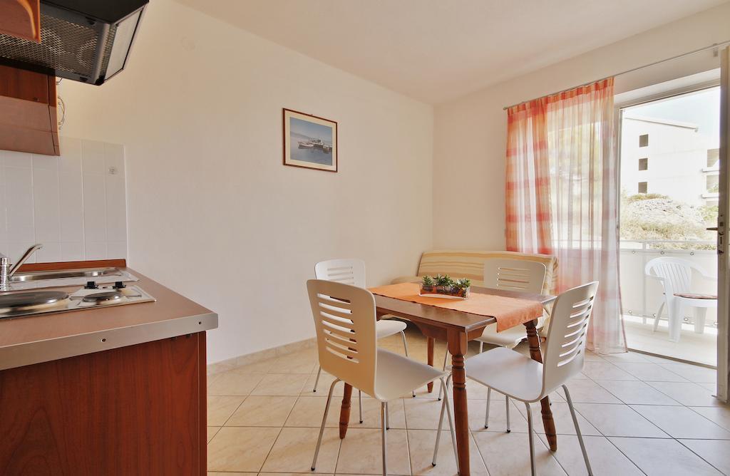 Apartments Zara Mimice Habitación foto